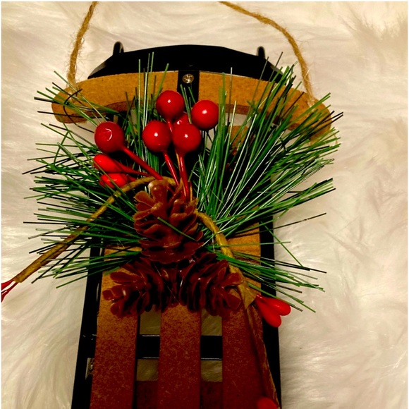 ~2 Sled Ornaments🎄🤶~ - Picture 10 of 10